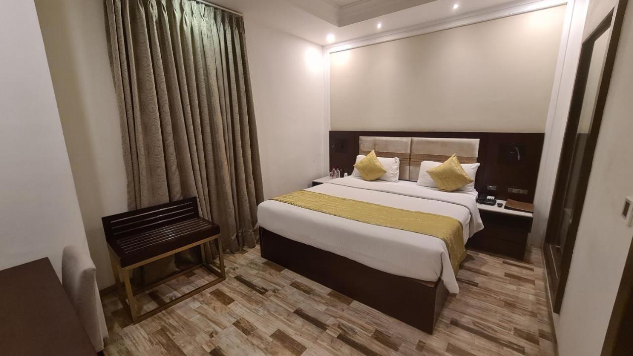Regenta Inn Ranip Ahmedabad Exterior foto