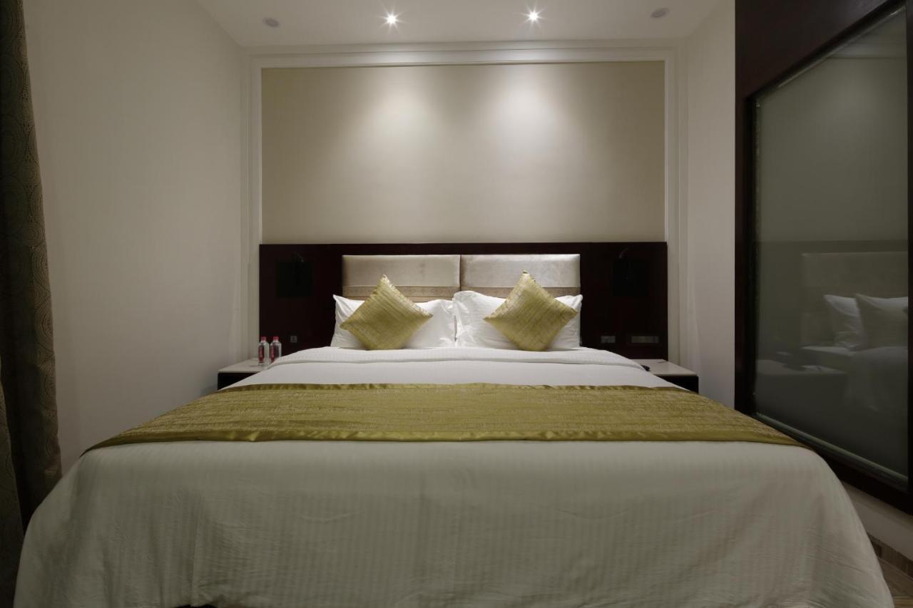 Regenta Inn Ranip Ahmedabad Exterior foto