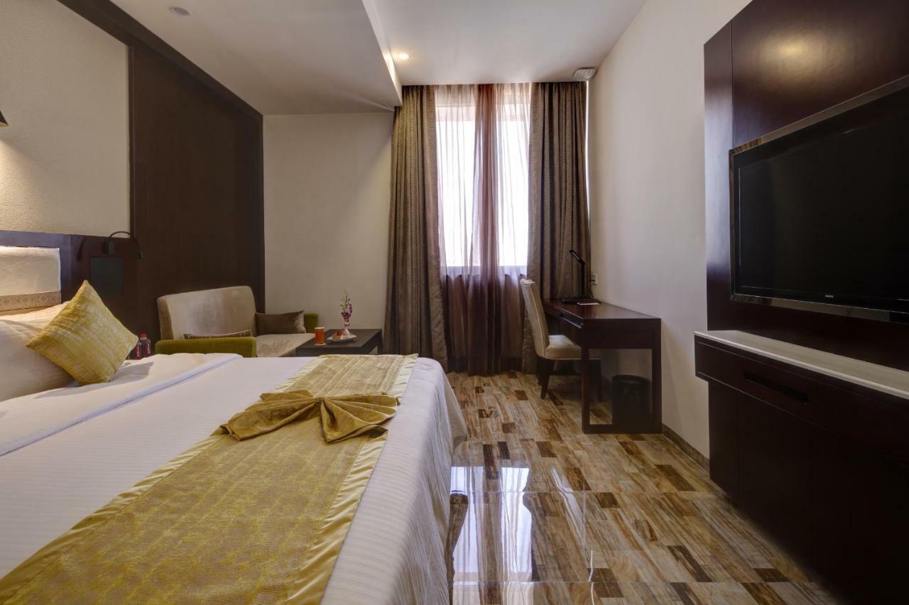 Regenta Inn Ranip Ahmedabad Exterior foto